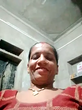 Snapshot of Anitarakkoli chatting on 05/31/26, 06:20 Anitarakkoli online show from 05/31/26, 06:20