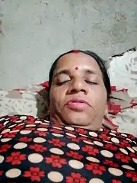 Snapshot of Anitarakkoli chatting on 06/11/26, 06:05 Anitarakkoli online show from 06/11/26, 06:05