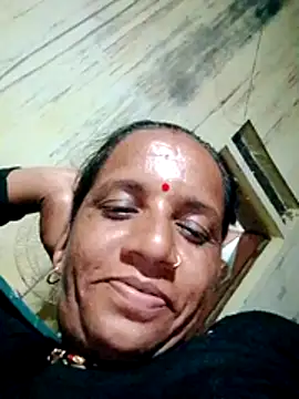 Snapshot of Anitarakkoli chatting on 07/15/26, 04:36 Anitarakkoli online show from 07/15/26, 04:36