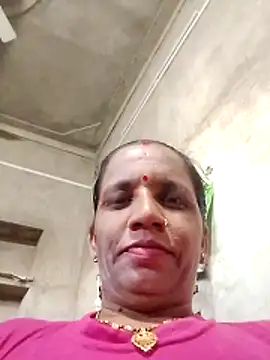 Snapshot of Anitarakkoli chatting on 06/15/26, 12:38 Anitarakkoli online show from 06/15/26, 12:38