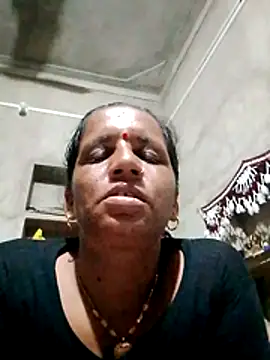 Snapshot of Anitarakkoli chatting on 07/04/26, 03:05 Anitarakkoli online show from 07/04/26, 03:05
