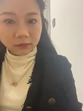 Snapshot of DDoo21 chatting on 04/11/26, 11:25 DDoo21 online show from 04/11/26, 11:25