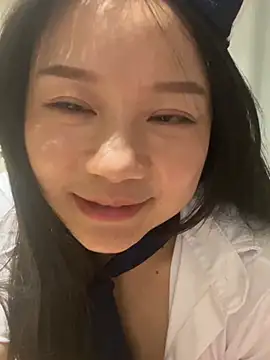 Snapshot of DDoo21 chatting on 03/31/26, 05:26 DDoo21 online show from 03/31/26, 05:26