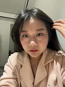 Snapshot of DDoo21 chatting on 04/09/26, 12:11 DDoo21 online show from 04/09/26, 12:11