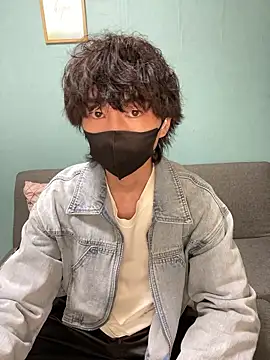 --ha-ru-- online show from 04/15/26, 09:04