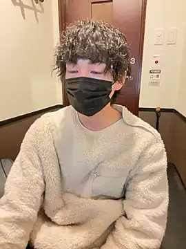 Snapshot of --ha-ru-- chatting on 02/18/26, 08:44 --ha-ru-- online show from 02/18/26, 08:44