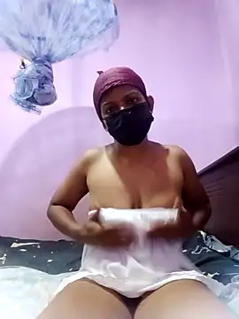 Malee S online show from 04/11/26, 04:10