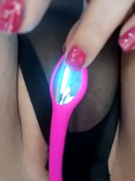 AkuManis online show from 04/10/26, 01:29