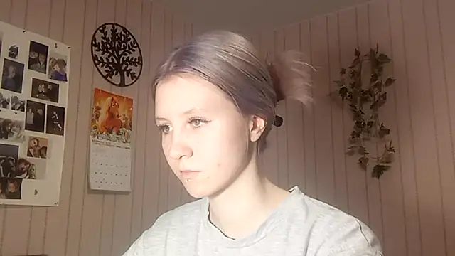 Snapshot of RunawayBr1de chatting on 02/27/26, 03:12 RunawayBr1de online show from 02/27/26, 03:12