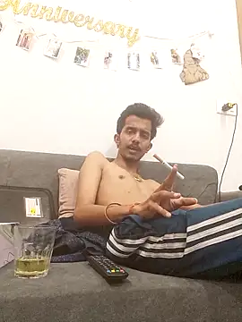 Snapshot of Sam03s chatting on 02/22/26, 08:32 Sam03s online show from 02/22/26, 08:32