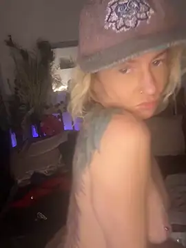 XXX2Freaks online show from 05/04/26, 09:50
