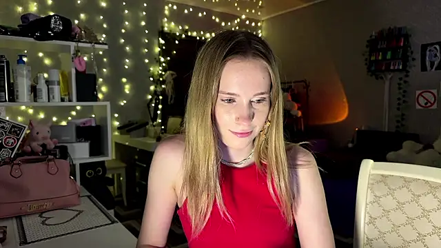 amily sunray online show from 03/11/26, 03:06