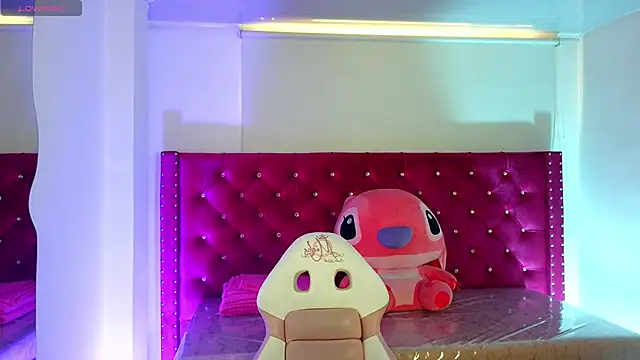 babyy nicols m online show from 04/28/26, 01:15