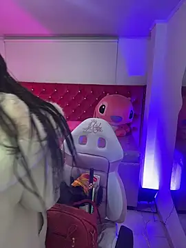 Snapshot of babyy_nicols_m chatting on 07/11/26, 10:37 babyy nicols m online show from 07/11/26, 10:37