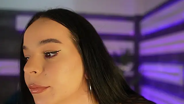 Snapshot of SkyMusee_ chatting on 02/19/26, 01:19 SkyMusee online show from 02/19/26, 01:19