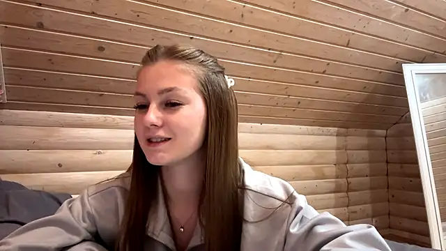 TessSamul online show from 04/30/26, 08:57