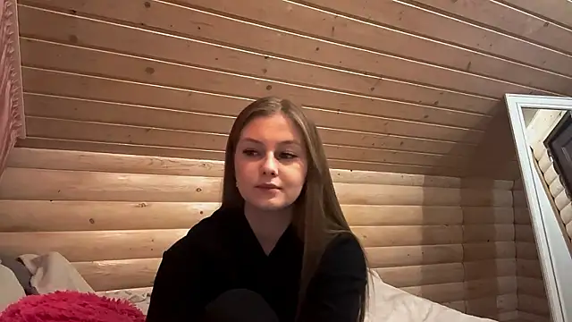 TessSamul online show from 04/13/26, 08:02