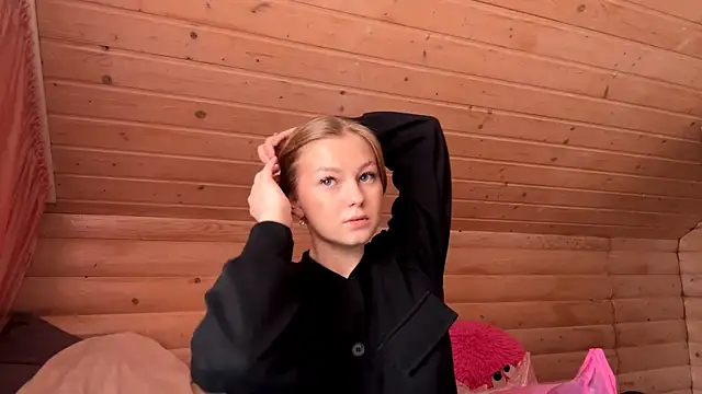 TessSamul online show from 05/01/26, 12:43