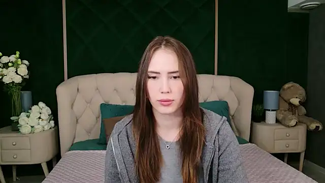 Arielle Vade online show from 04/22/26, 05:14