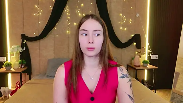 Arielle Vade online show from 05/25/26, 05:07