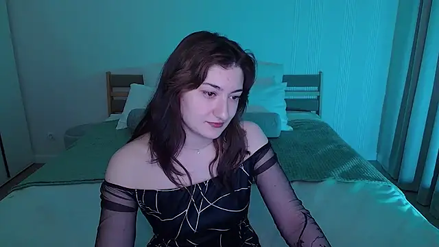 RosieGloom online show from 04/11/26, 05:15