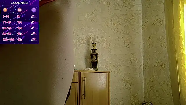 Snapshot of CurvyWild_Lady30 chatting on 04/16/26, 06:14 CurvyWild Lady30 online show from 04/16/26, 06:14