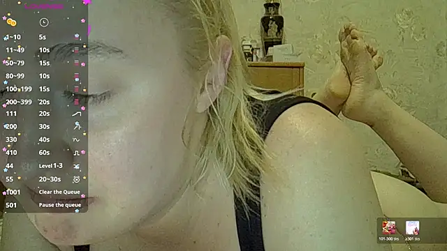 CurvyWild Lady30 online show from 02/21/26, 09:50