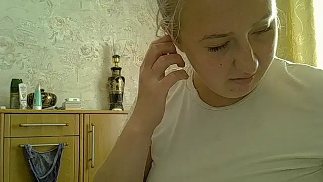 Snapshot of CurvyWild_Lady30 chatting on 06/10/26, 11:22 CurvyWild Lady30 online show from 06/10/26, 11:22
