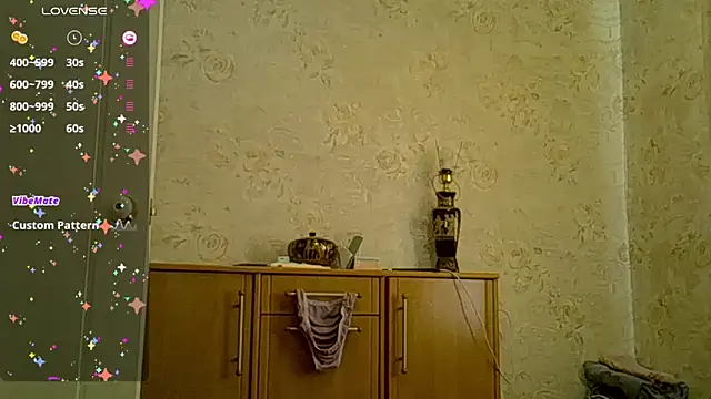 Snapshot of CurvyWild_Lady30 chatting on 03/16/26, 09:35 CurvyWild Lady30 online show from 03/16/26, 09:35