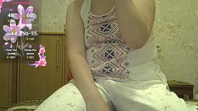 Snapshot of CurvyWild_Lady30 chatting on 03/31/26, 08:22 CurvyWild Lady30 online show from 03/31/26, 08:22