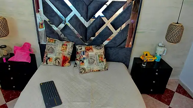 Snapshot of annie_vega17_ chatting on 02/28/26, 08:30 annie vega17 online show from 02/28/26, 08:30