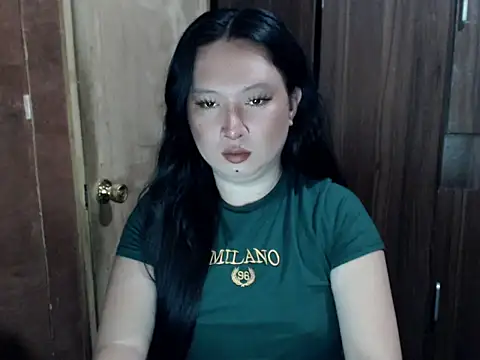 Snapshot of Dahliacum chatting on 06/18/26, 06:23 Dahliacum online show from 06/18/26, 06:23
