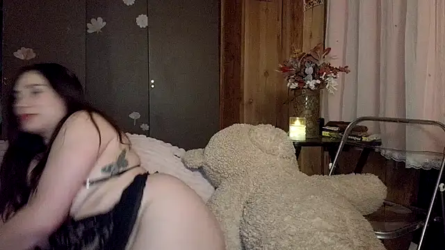 VelvetBrunetteXo online show from 05/21/26, 03:26