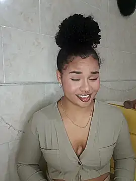 BrianaSweetxxx online show from 03/22/26, 03:21