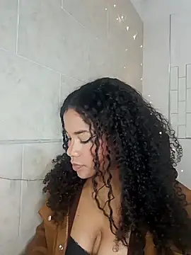 BrianaSweetxxx online show from 04/22/26, 03:35