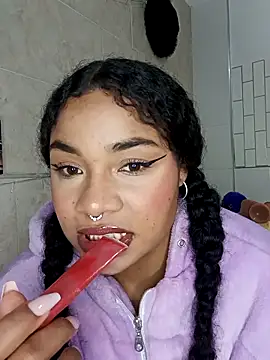 BrianaSweetxxx online show from 03/29/26, 03:30