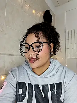 BrianaSweetxxx online show from 04/12/26, 04:16