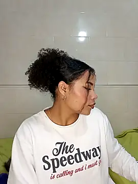 BrianaSweetxxx online show from 02/14/26, 04:34