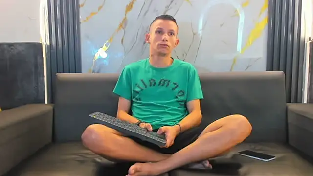 Isaak 26 online show from 03/19/26, 01:00