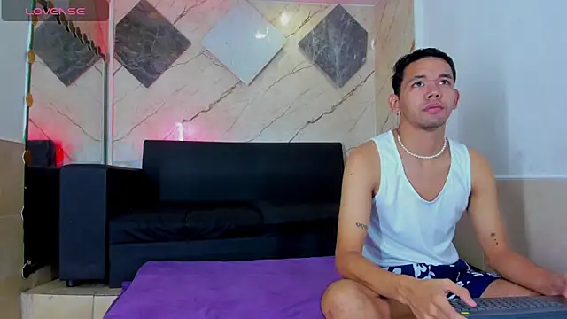 Isaak 26 online show from 04/10/26, 11:50