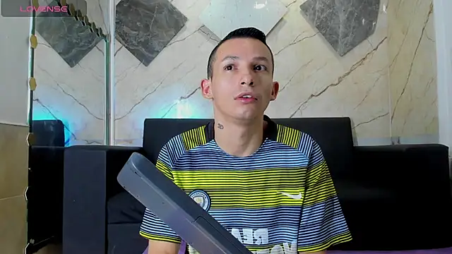 Isaak 26 online show from 04/15/26, 11:05