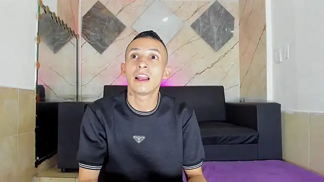 Isaak 26 online show from 03/31/26, 06:43