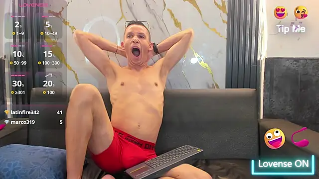 Isaak 26 online show from 03/26/26, 02:59