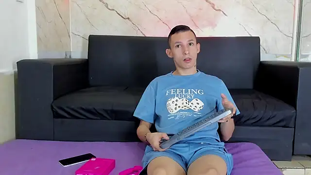 Isaak 26 online show from 03/27/26, 11:55