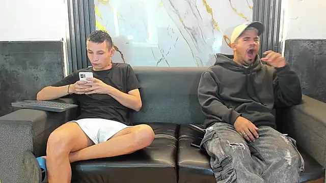 Isaak 26 online show from 03/08/26, 10:18