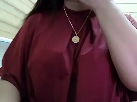 Snapshot of Sexybabe42 chatting on 06/13/26, 10:24 Sexybabe42 online show from 06/13/26, 10:24