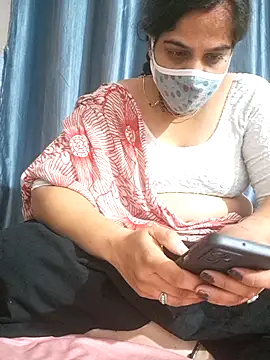 Snapshot of couple_new_enjoy chatting on 04/12/26, 04:54 couple new enjoy online show from 04/12/26, 04:54