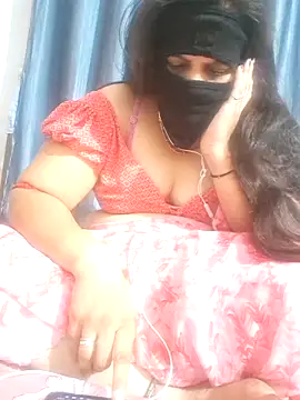 Snapshot of couple_new_enjoy chatting on 04/07/26, 05:26 couple new enjoy online show from 04/07/26, 05:26