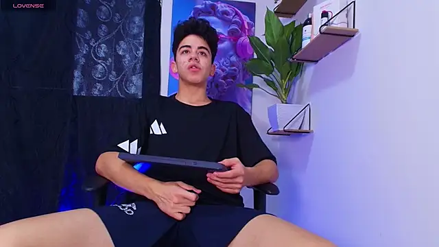 Gael moon  online show from 02/14/26, 07:25