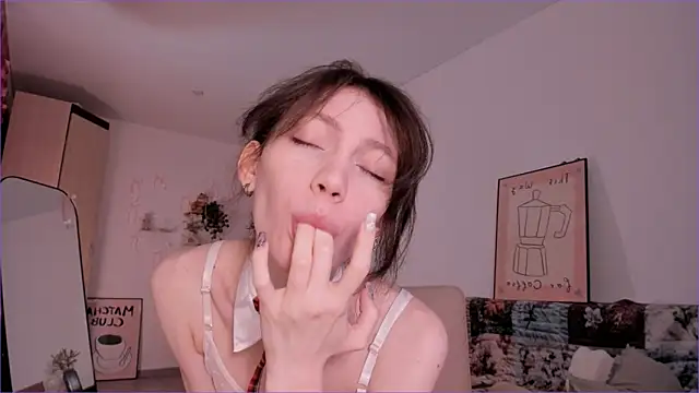 MiaPimmy online show from 04/19/26, 04:13